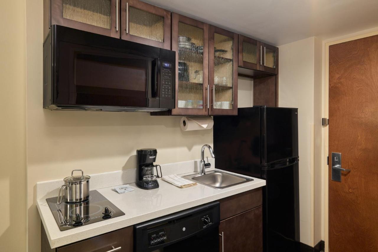 Candlewood Suites Nyc -Times Square By Ihg New York Bagian luar foto