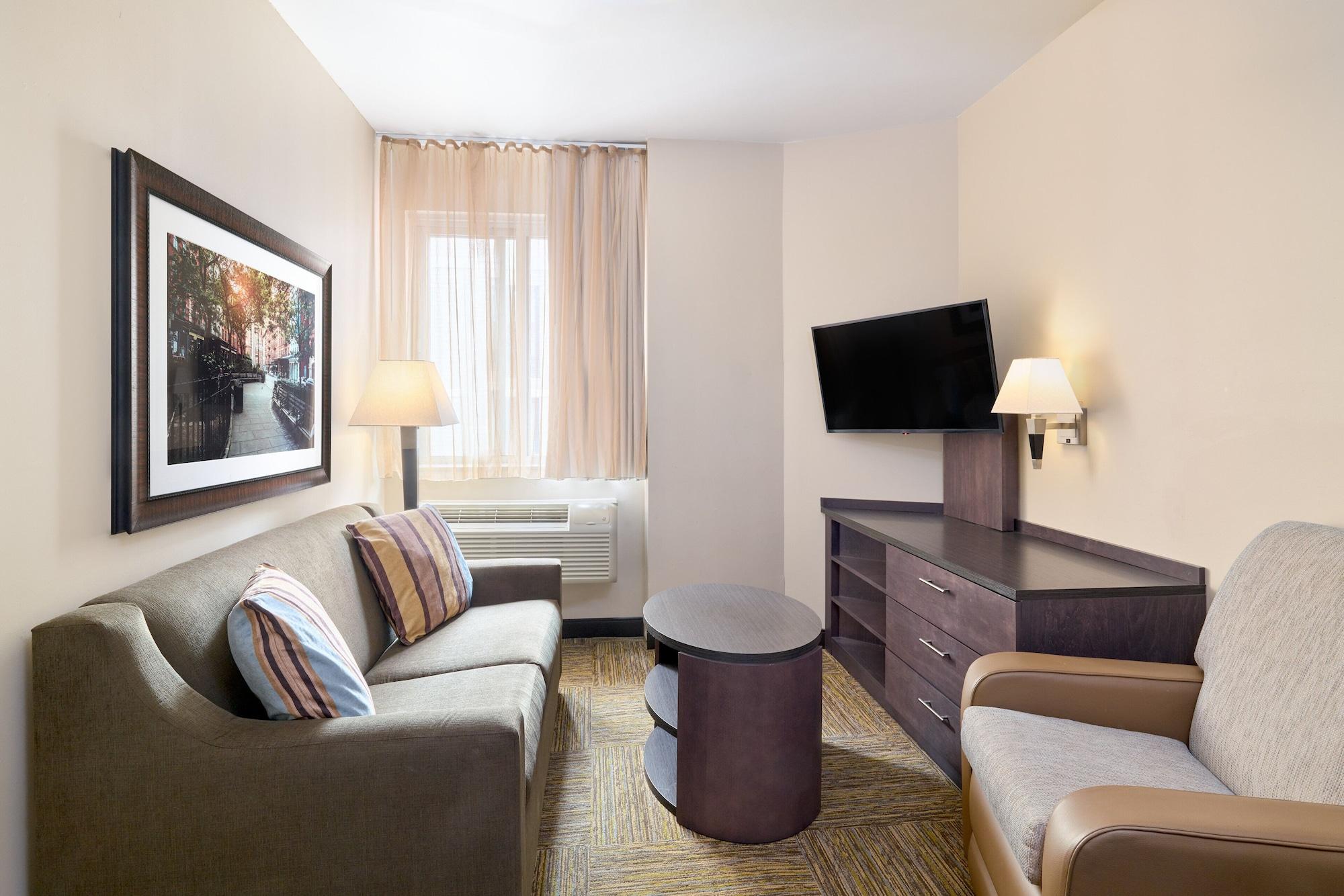 Candlewood Suites Nyc -Times Square By Ihg New York Bagian luar foto