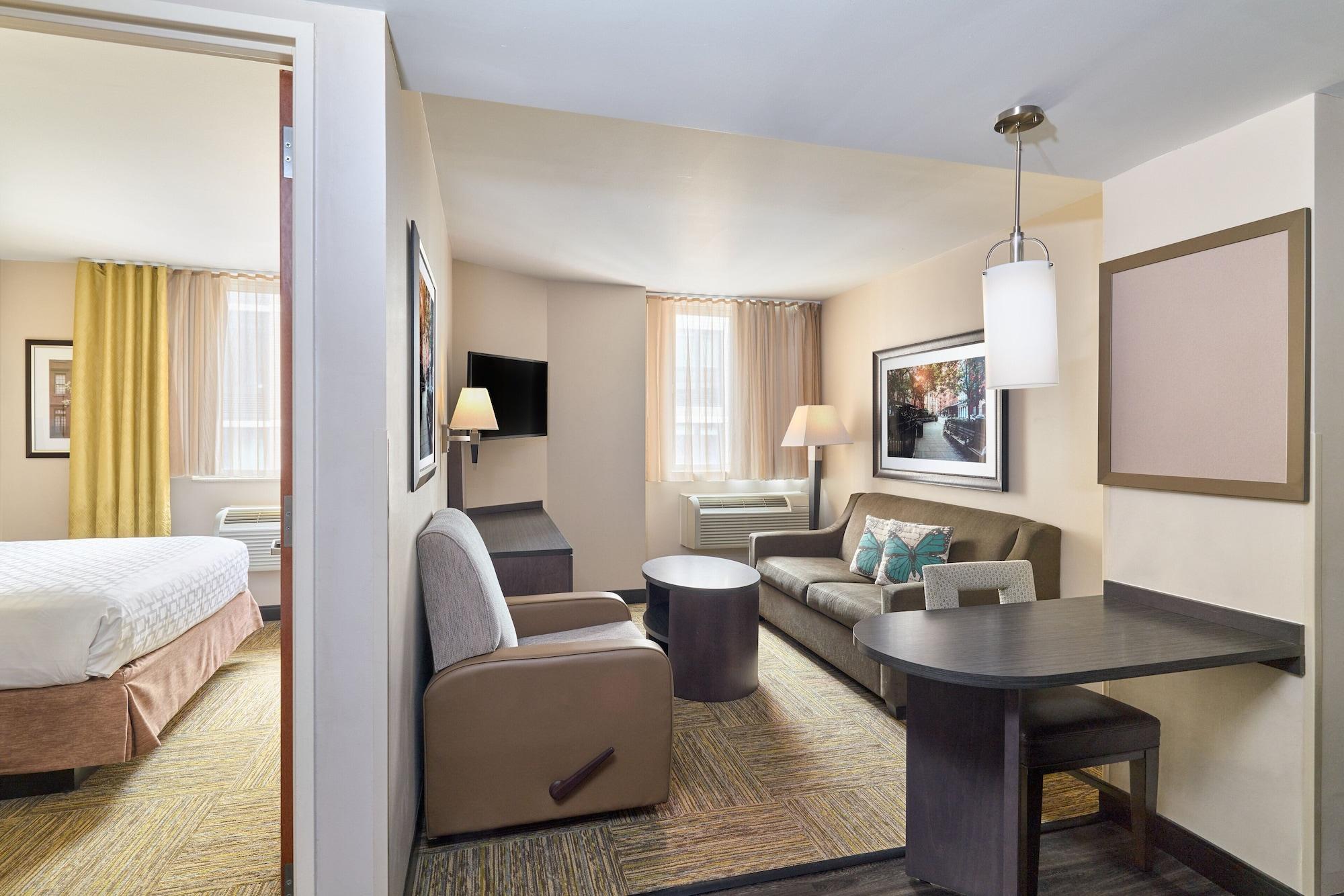 Candlewood Suites Nyc -Times Square By Ihg New York Bagian luar foto